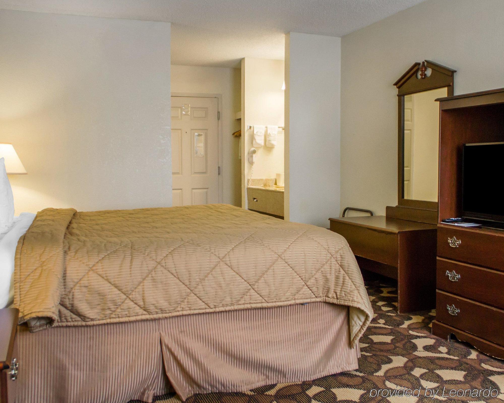 Quality Inn Broken Arrow - Tulsa Exterior photo